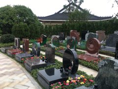 艺术墓碑：：展现生命的故事，，，转达永恒的情绪